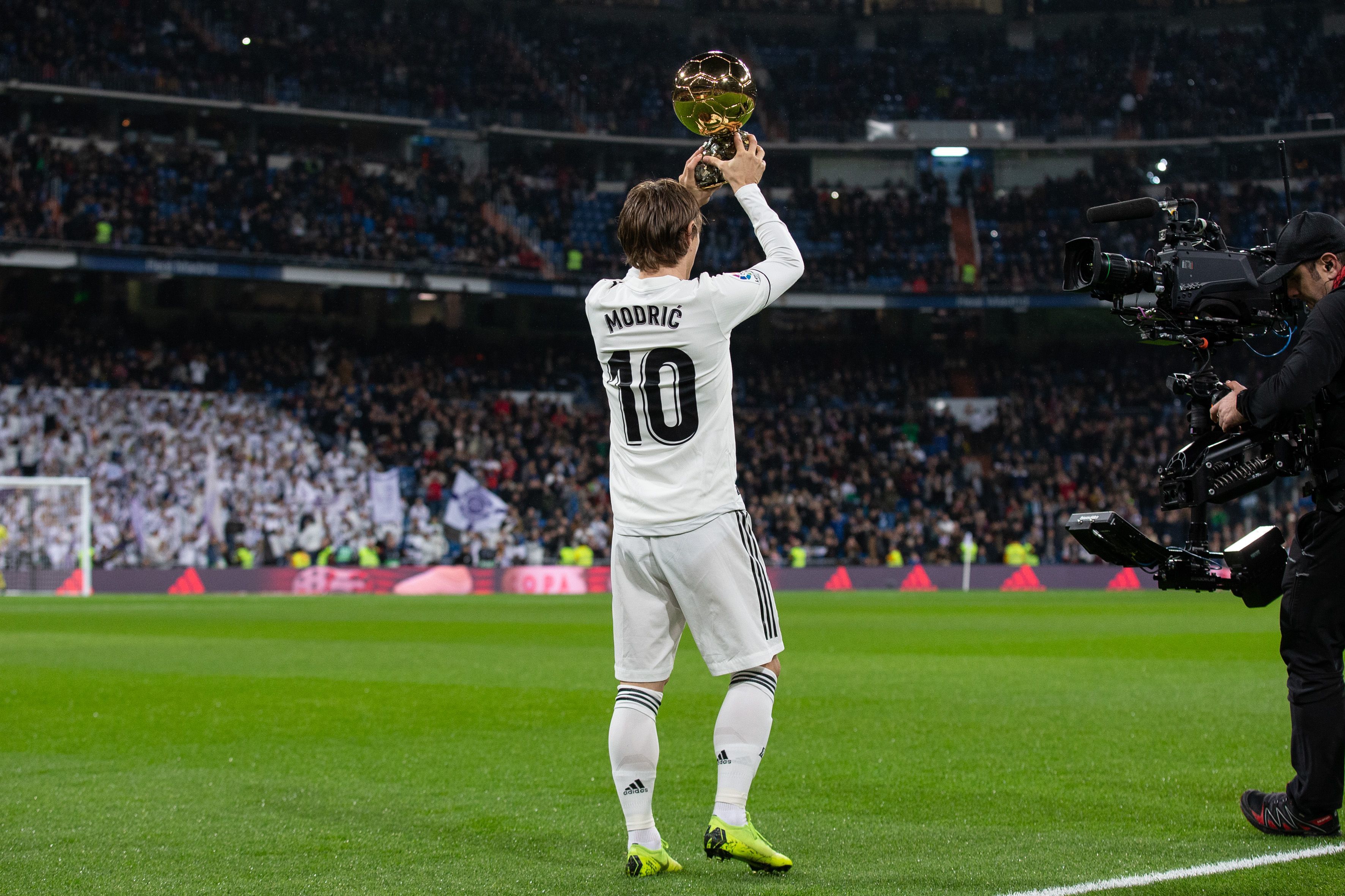 彻底打服了！张本美和：每次对决王曼昱想拿11分对我来说太遥远